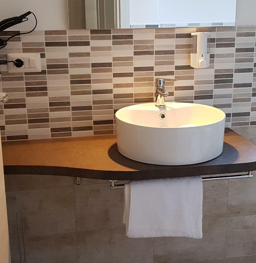 La Fleur Hotel Сиракуза Екстериор снимка