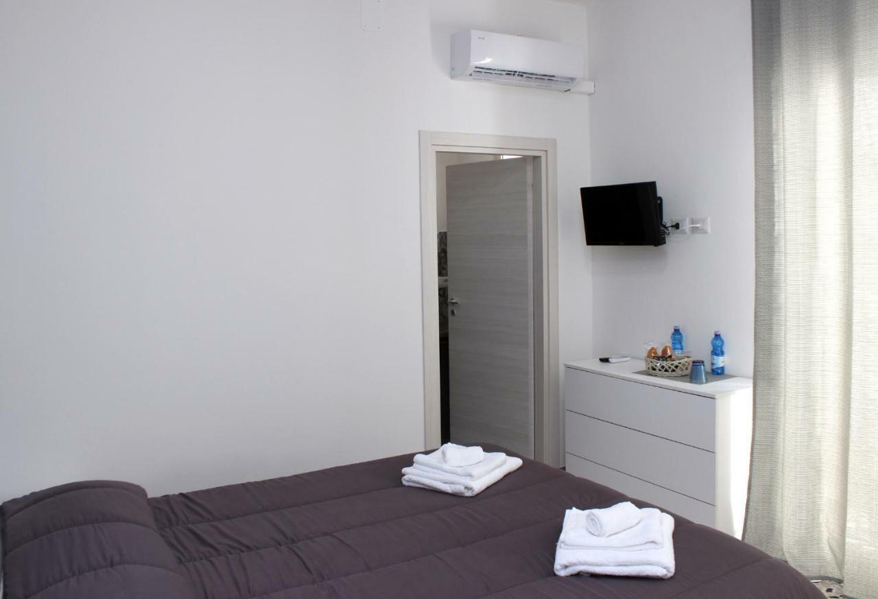 La Fleur Hotel Сиракуза Екстериор снимка